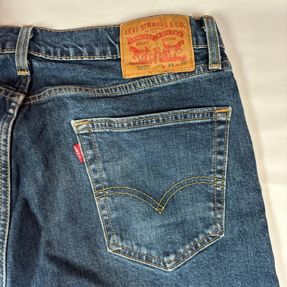 Levi's 505 Regular Fit Jeans Mens 33x32 Blue Straight Leg Denim Pants